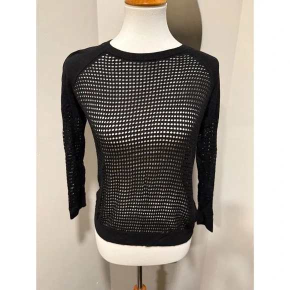 Banana Republic Black Mesh Knit Top Women's Size Small - Picture 1 of 9